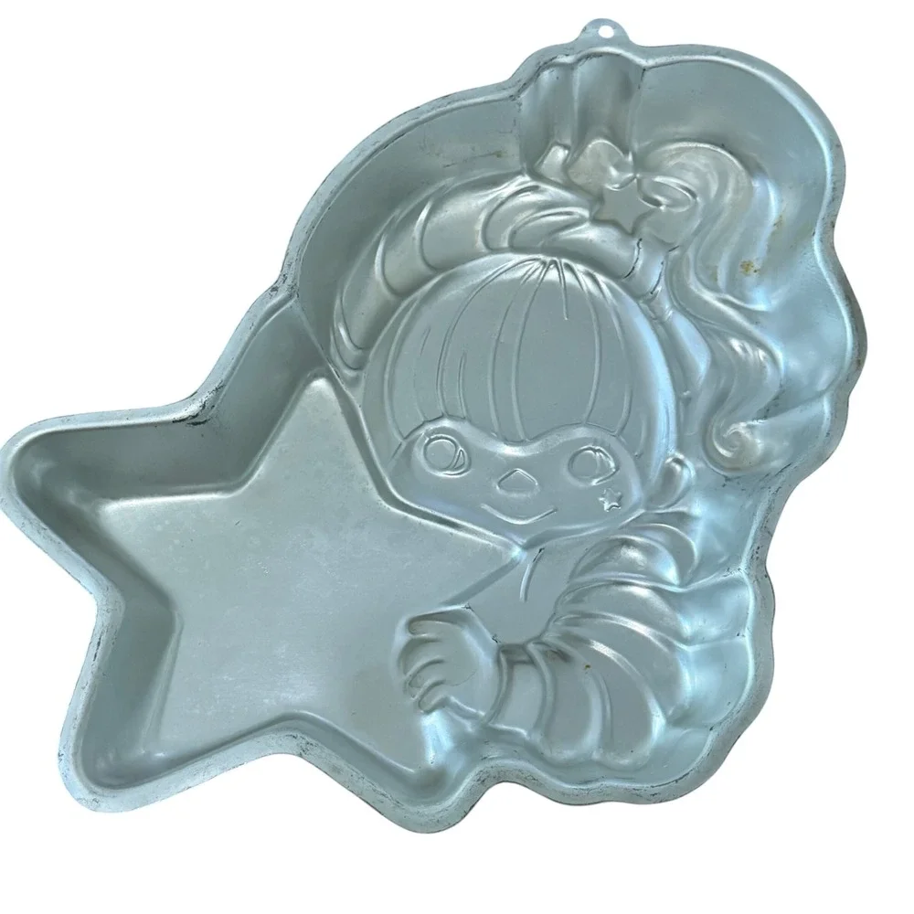 Vintage 1983 Wilton Rainbow Brite Aluminum Cake Pan 2105-4798 Hallmark Star 13in